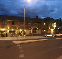 The George Hotel - Accommodation NSW