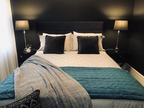 The Grove - Accommodation NSW 1