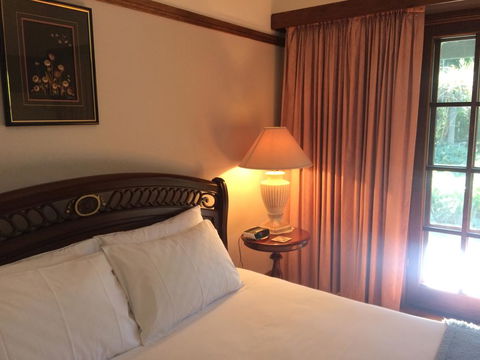 The Laurels B&B - Accommodation NSW 2