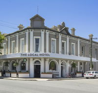 The Local Hotel - Accommodation NSW