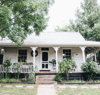 The Main House at Poets Lodge - Accommodation NSW