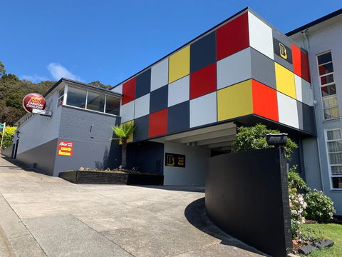 The Menai Hotel - Accommodation NSW 0