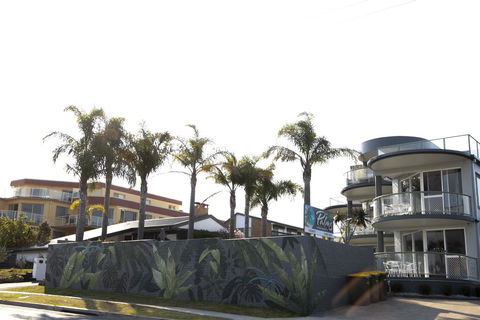 The Palms Apartments - Accommodation NSW 3
