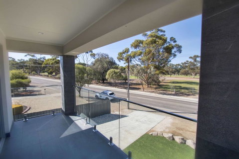 The Races Complex - Accommodation NSW 2