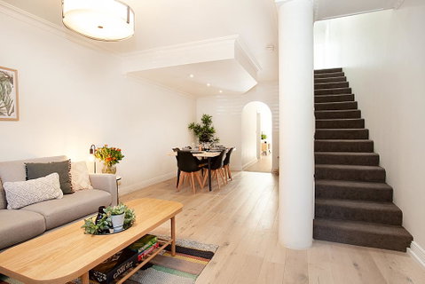 THE RENWICK - Hosted By: L'Abode Accommodation - Accommodation NSW 1
