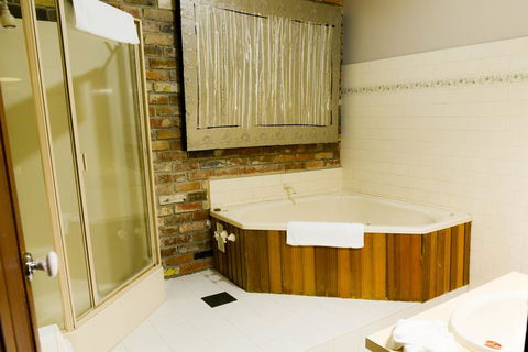 The Royal Daylesford Hotel - Accommodation NSW 2