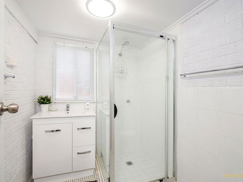 The Secret Garden - 7a Cadell St - Accommodation NSW 1