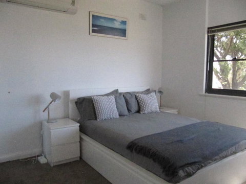 The Somerton Beach Retreat - Accommodation NSW 2