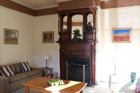 The White House - Accommodation NSW 3