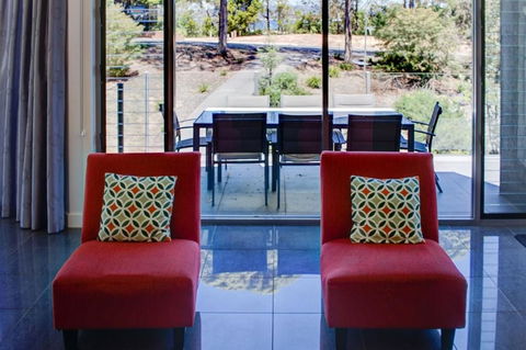 The White House Merimbula - Accommodation NSW 1