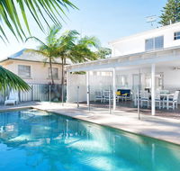 The White House', 25 Tomaree Road - fantastic house with pool, linen FOXTEL & WII-U - Accommodation NSW