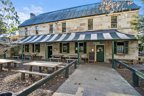 Tiny St Albans - Accommodation NSW 1