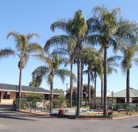 Town and Country Motor Inn - Accommodation NSW