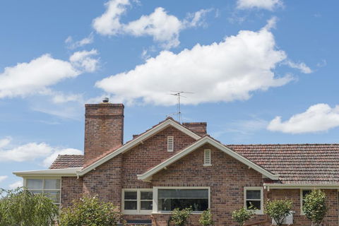 Trevallyn House B & B - Accommodation NSW 2