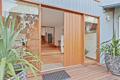 Tura Tree House - Accommodation NSW 1
