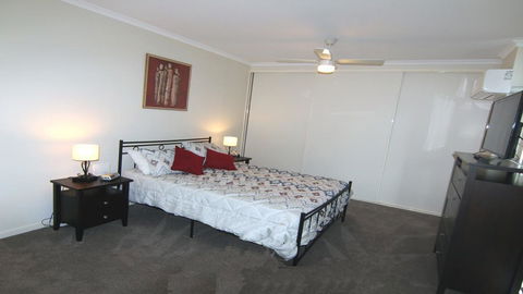 Twin Pines 301 - CBD Location - Accommodation NSW 3