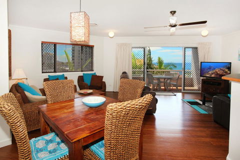 Unit 9, Coolum Blueseas Apartments, 59-61 Coolum Tce, Coolum Beach, 400 BOND, LINEN INCLUDED - Accommodation NSW 3