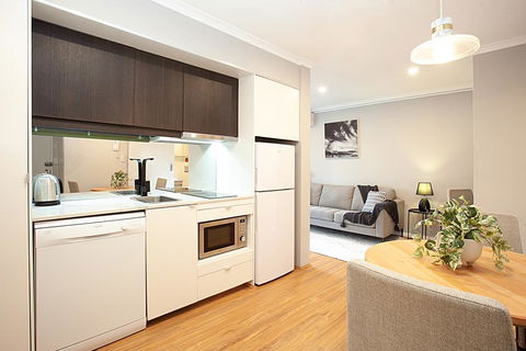 Urban Rest - Elizabeth St - Accommodation NSW 0