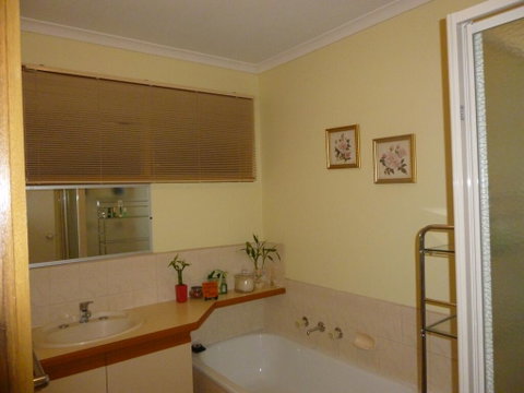 Vella Room - Accommodation NSW 2