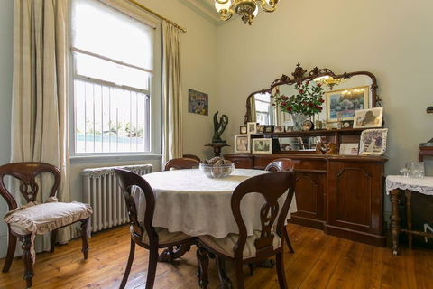 VIGNACOURT MANSION RICHMOND HILL - Accommodation NSW 1