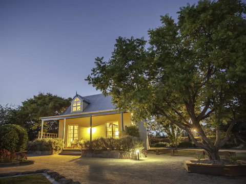 Vineyard Cottages - Accommodation NSW 0