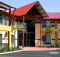 Warners at the Bay - Accommodation NSW