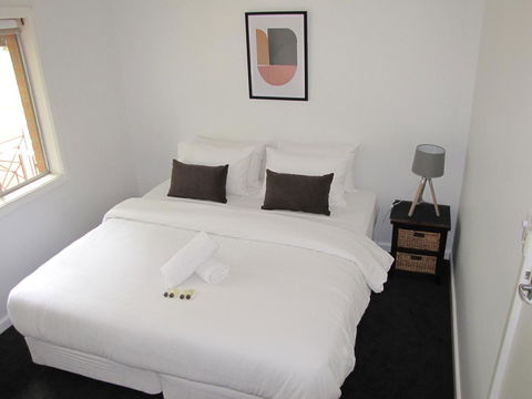 Clarke Street - Accommodation NSW 7