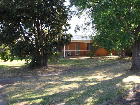 Clarke Street - Accommodation NSW 18