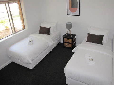 Clarke Street - Accommodation NSW 8
