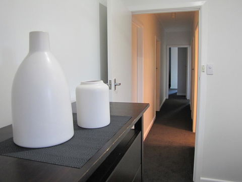 Clarke Street - Accommodation NSW 10