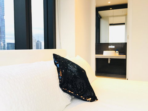 CBD Spacious 3 Bedrooms-Breathtaking View Gym Pool - Accommodation NSW 36