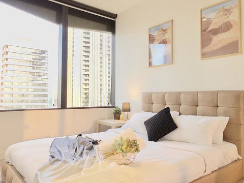 CBD Spacious 3 Bedrooms-Breathtaking View Gym Pool - Accommodation NSW 8