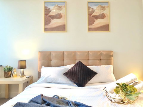 CBD Spacious 3 Bedrooms-Breathtaking View Gym Pool - Accommodation NSW 7