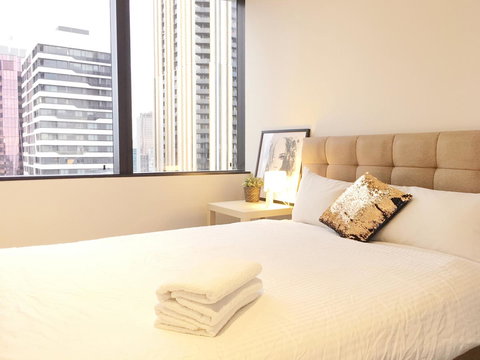 CBD Spacious 3 Bedrooms-Breathtaking View Gym Pool - Accommodation NSW 11