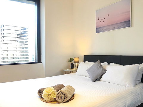 CBD Spacious 3 Bedrooms-Breathtaking View Gym Pool - Accommodation NSW 5