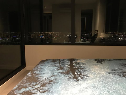 CBD Spacious 3 Bedrooms-Breathtaking View Gym Pool - Accommodation NSW 12