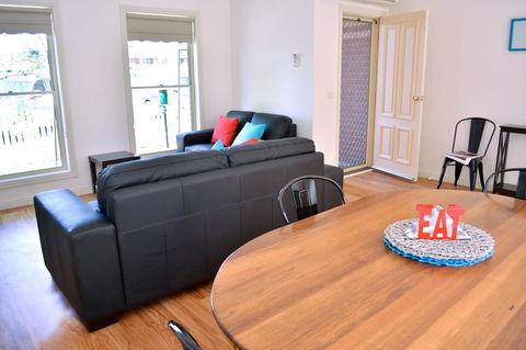 Turner Terrace - Accommodation NSW 5