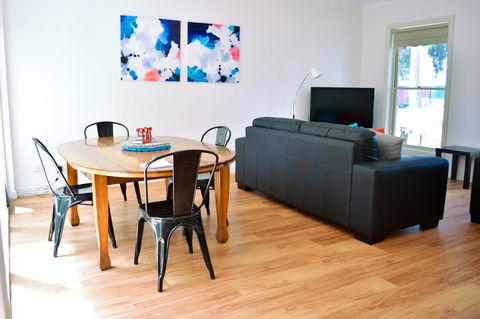 Turner Terrace - Accommodation NSW 7