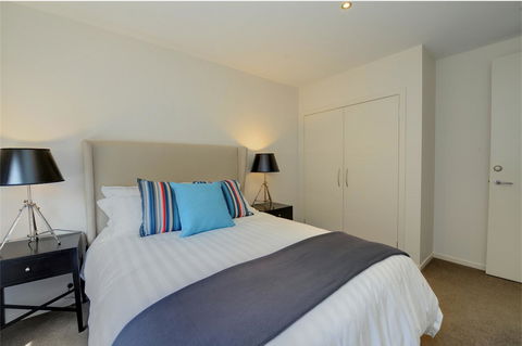 Newington Lakehouse - Accommodation NSW 1