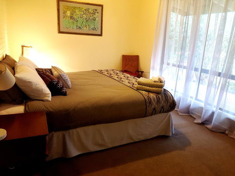 Wahroonga - Accommodation NSW 7