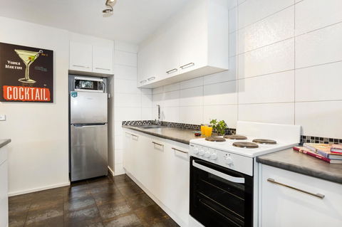 Melbourne Villa - Accommodation NSW 9