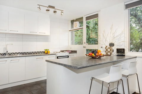 Melbourne Villa - Accommodation NSW 8