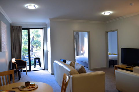 Mansfield Apartments - Accommodation NSW 18
