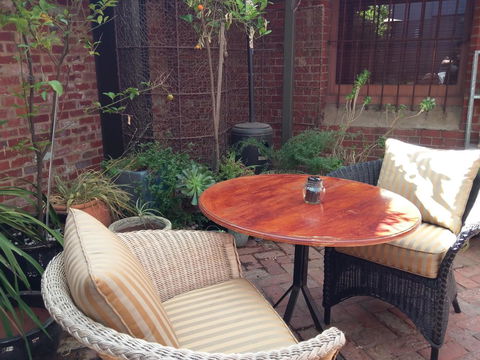 Ansonia On Lydiard - Accommodation NSW 39