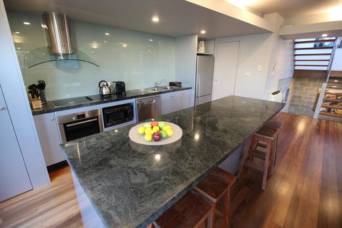 Lorne Luxury - Accommodation NSW 10