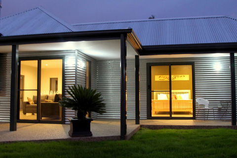 3 Bells Alpine Cottage - Accommodation NSW 10