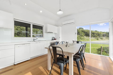 Johanna Seaside Cottages - Accommodation NSW 3