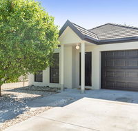 Black Lotus Townhouse - Accommodation NSW