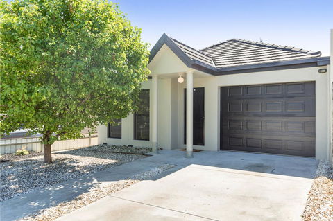 Black Lotus Townhouse - Accommodation NSW 0