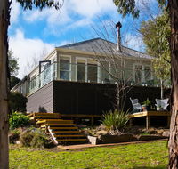 Lake Como Villa - Accommodation NSW